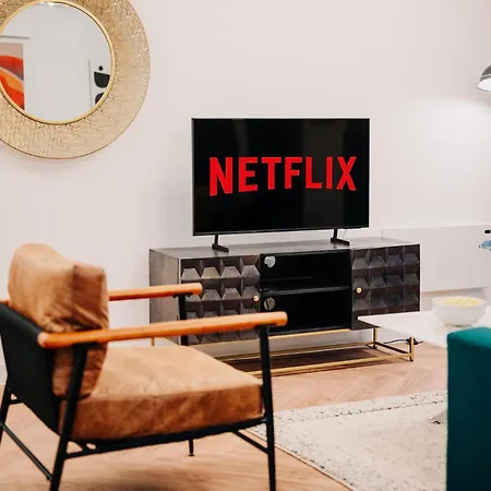 Chic Gem, Fast Wifi, Contractors Family Apartment Birmingham
